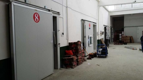 氣調(diào)冷庫(kù)門